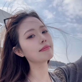 性感美丽兼职小美女