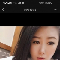 微胖型美女